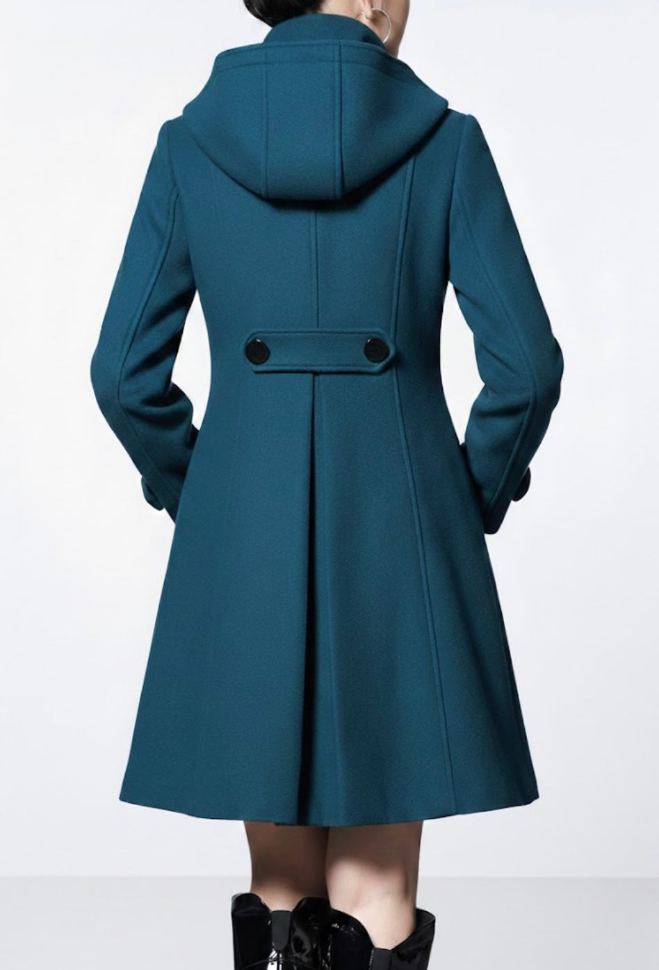 Alessia | Cappotto Svasato con Collo Alto e Bottoni Decorativi