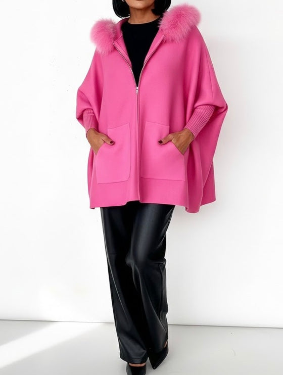 Carlotta | Poncho con Cappuccio in Pelliccia Ecologica
