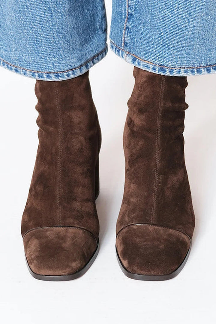 Alma – Stivaletti in suede con tacco