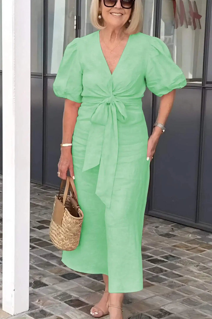 LYNORA | Elegante Abito Midi con Scollo a V