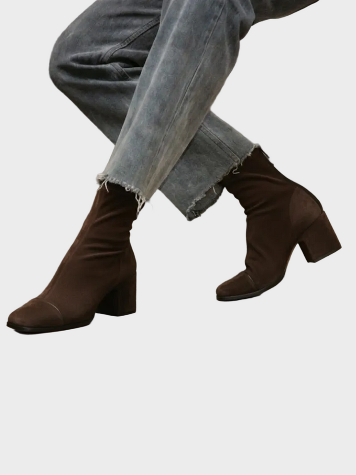 Alma – Stivaletti in suede con tacco
