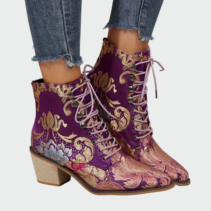 Meda - Scarpe in pelle decorate con fiori